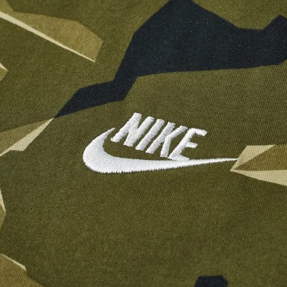 Nike Pack 1 Camo Tee - Picture 2 of 5